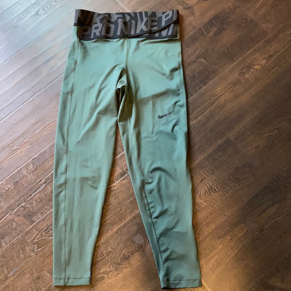 Nike Pro leggings